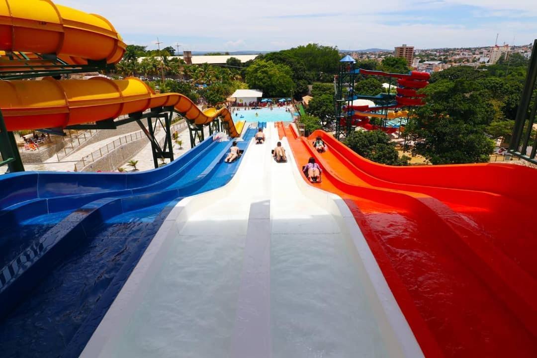 Piazza Diroma Acesso Diroma Acqua Park Gratuito Star Temporada Aparthotel Caldas Novas Eksteriør bilde